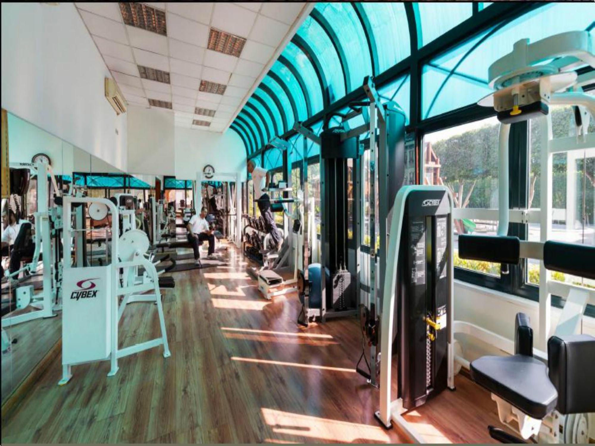 콘코드 엘 살람 호텔 카이로 시설 사진 The gym at the Hong Kong Country Club