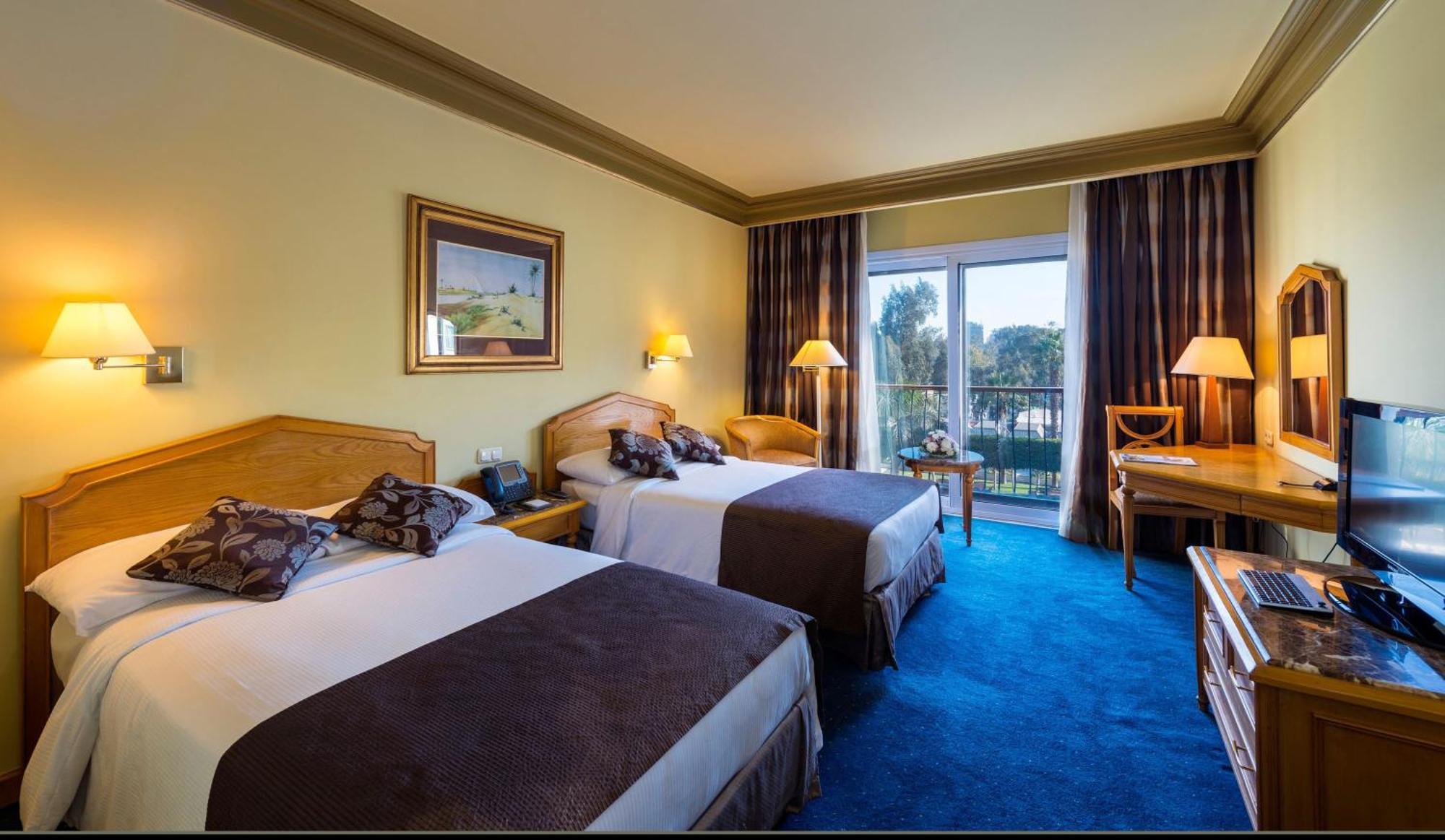 콘코드 엘 살람 호텔 카이로 외부 사진 A room at the Hilton Sharm El Sheikh